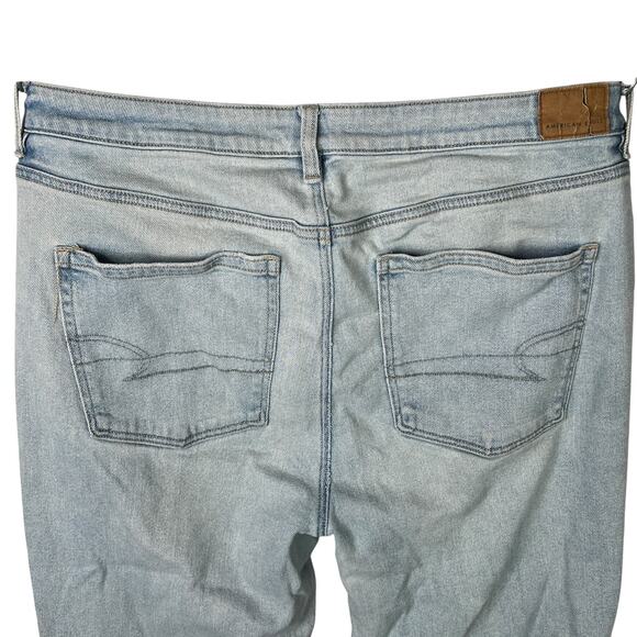 American Eagle AE Mom Straight Jeans Stretch High Rise Ripped Light Wash 18 Plus - Picture 5 of 8